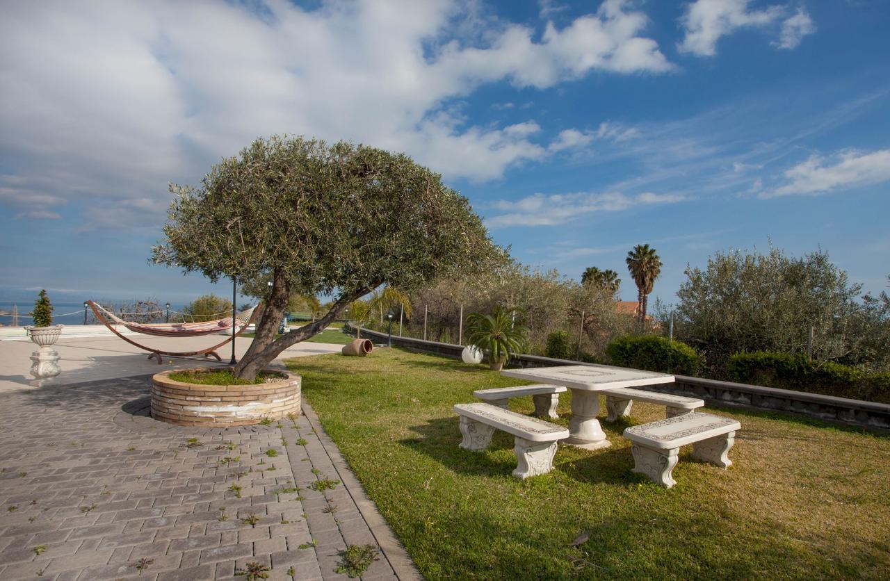 Villa Da Campo Giardini Naxos Exterior foto